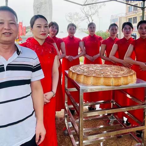2023年7月29日广西合浦烘焙小镇第三届月饼文化节活动开幕(弹出红包不要领,否则后果自负)