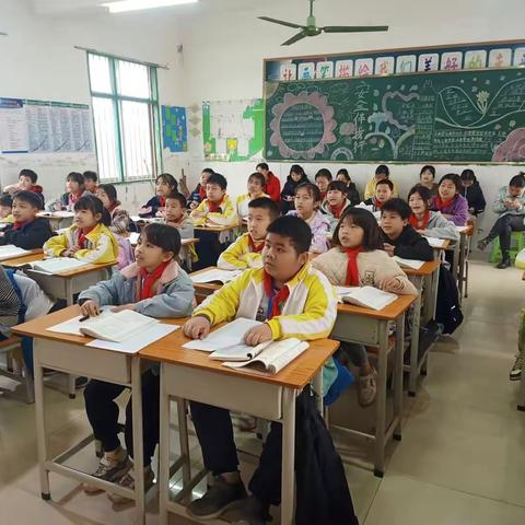 教研花开，馨香满怀——记三里镇吉塘小学语文教研活动