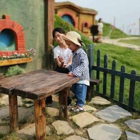 五（1）班优秀作文选 “他____了”