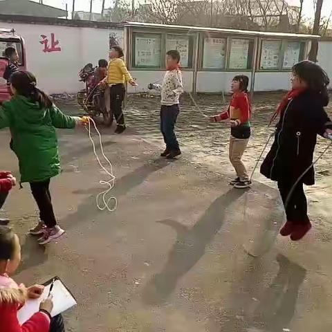 “阳光大课间”让每个学生“阳光”成长