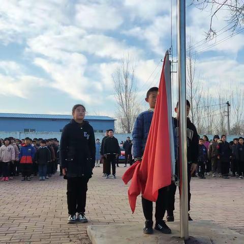 弘扬雷锋精神  做新时代好少年----东昌府区沙镇镇盐场小学系列主题活动