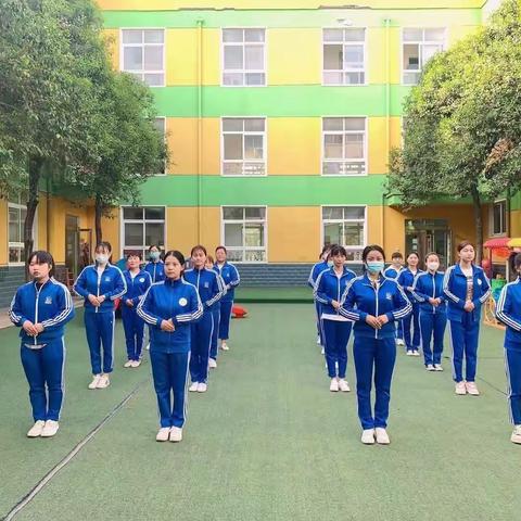 宜佳幼儿园蒙大二班