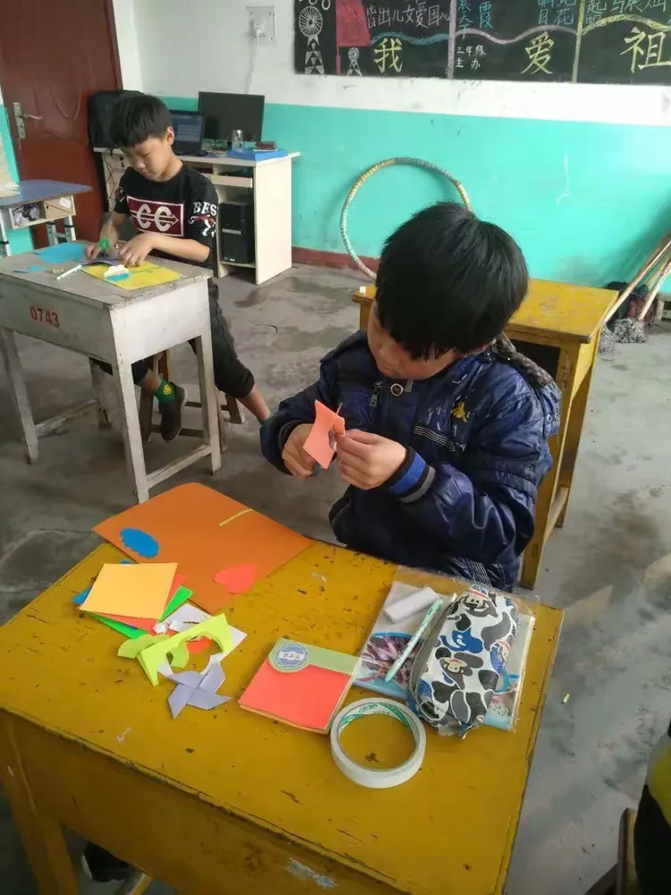 ——三年级手工制作