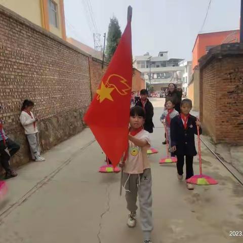 《雷锋精神代代传》主题活动