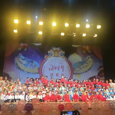 众望锋达幼儿园2019年迎新会节目――中一班《海龙王娶亲》