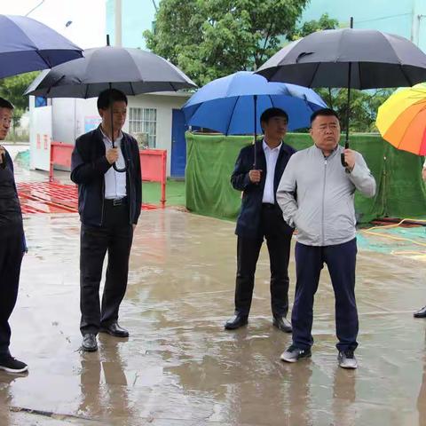 省督导组来旬检查产业扶贫工作