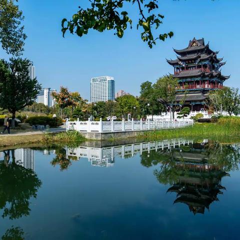 秀美紫阳湖/壮哉起义门