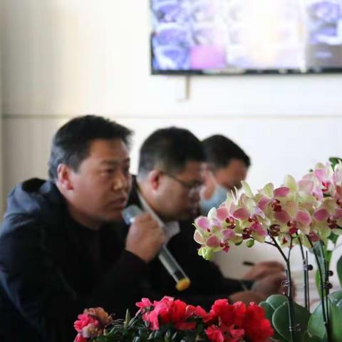 阿阳小学两届毕业班教师座谈会