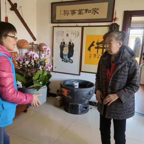 坚持党建带三建  学习雷锋齐行动