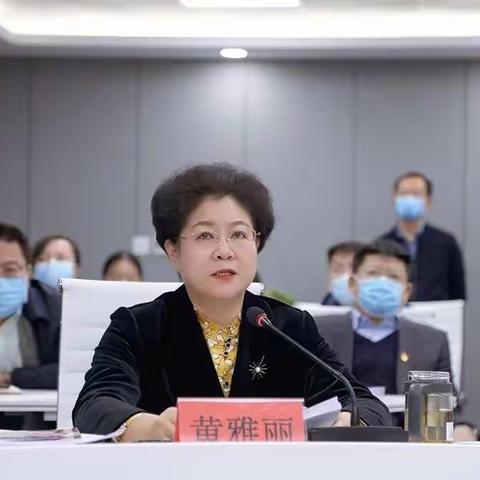 古迹小学全体教师参加全区民族语言授课学校使用三科统编教材“示范性种子教师”线上培训