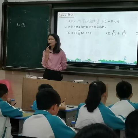 同样的课题   不同的精彩      记波莲中心学校六年级数学组同课异构活动。