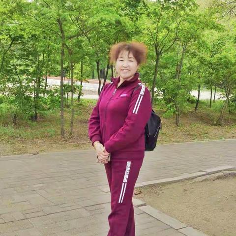 同桌的你—英俊漂亮依旧2021五四青年节老同学相聚北陵