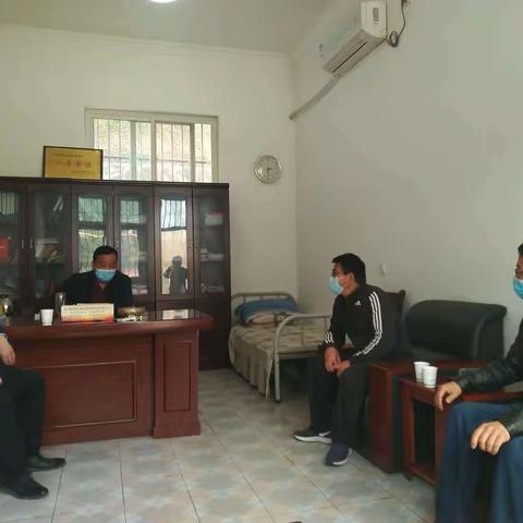 脱贫攻坚，我们在路上