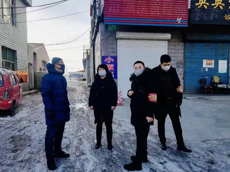 战“疫”社区英雄传之向阳花开金丽红