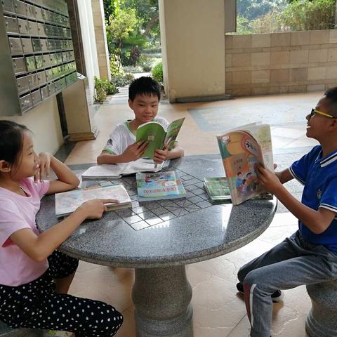 聚胜小学五一（1）班愉悦组书友活动：《欧洲民间故事》