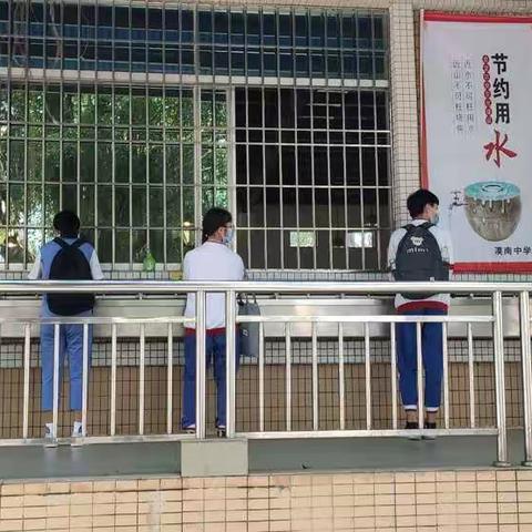 春暖花开时       学子返校日                 ——记阳江高新区漠南中学九年级学生返校复课