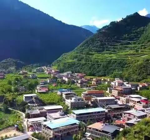 美丽的乡村:迷人的孟屯河谷