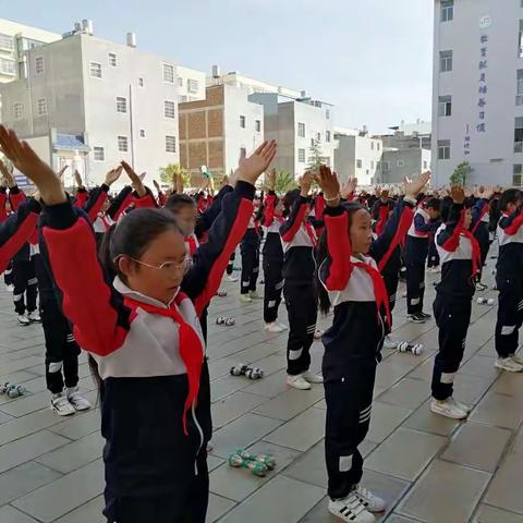 庆建党百年、展师生风采、育时代新人