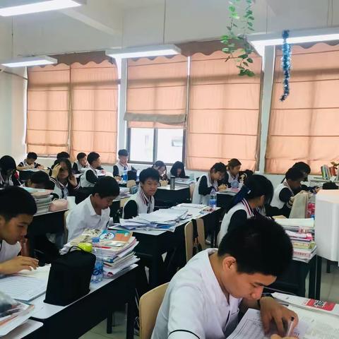 中澳国际部Y8C班的小周记～