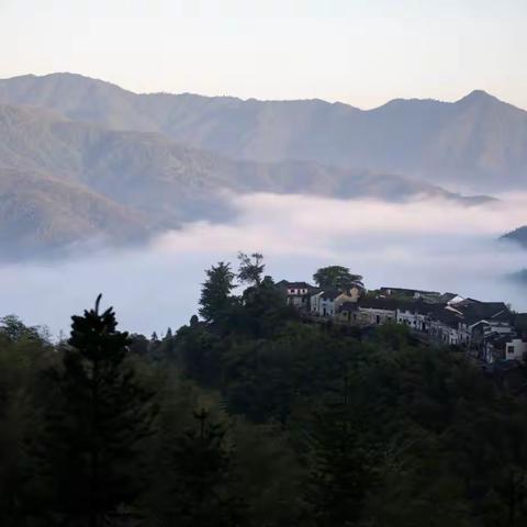 齐云山问道赏河山   木梨硔诗意品生活