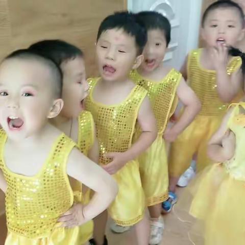 不一样的展示  一样的精彩  蓝淼淼幼儿园小小班期末汇报演出