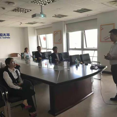 工行合肥三里庵支行走进中国太平宣传工行信用卡业务