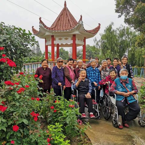 2020年一个不平凡的春节。新冠肺炎一场没有硝烟的防控战争打响了，全国人民不论老少都积极参与这场战争之中