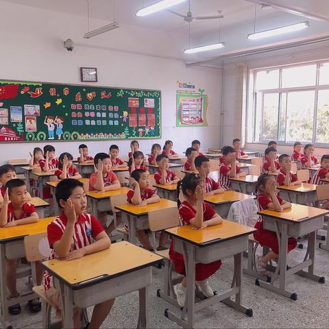 走进小学，感悟成长