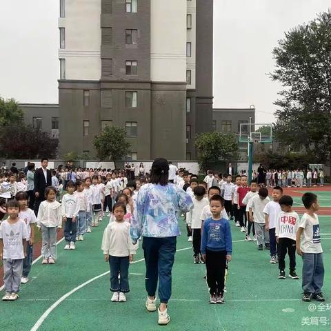 家校协同 共促成长          一年级六班新生成长记录