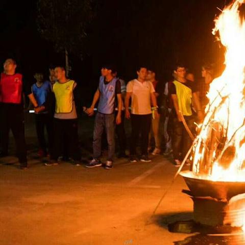 天冷了，情淡了，为你设计一款自发热系统，一大波温暖瞬间来袭……