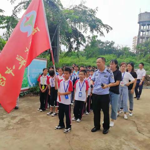 “珍爱生命、远离毒品”—龙泉镇禁毒办联合龙泉中学组织学生参观青少年禁毒教育基地