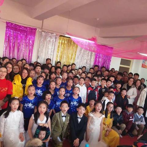 团结一心           抗击疫情