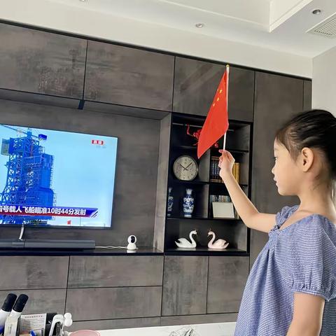 【东方一小】赴九天  探苍穹  阳光学子与心同行  共祝发射成功