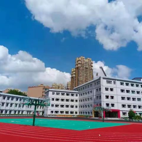 督导检查促发展    笃志前行谱新篇 ——丰满区第一实验小学校迎接区责任督学挂牌督导检查