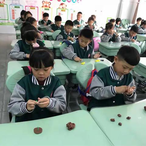 丰富多彩的社团课