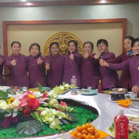 致敬最美养老护理员！