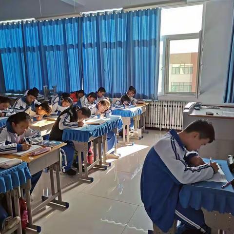 书香校园，温馨育人—龙泽实验学校晨读午写规范化