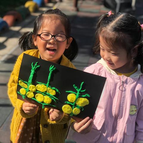 走进秋天的田野——记中一班户外班本美术