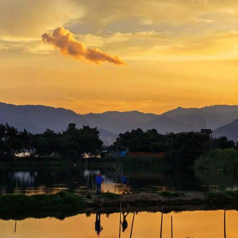 台风过后的绚烂晚霞