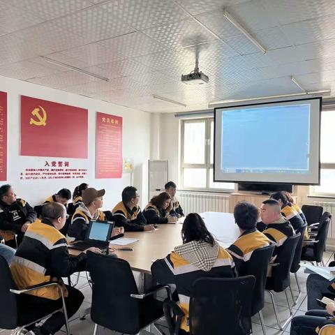抓好强补育  营造比学赶帮超氛围