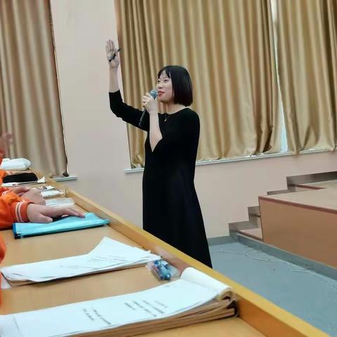 引领示范促成长，榜样先行展风采——记庆云四中南校区六年级1部数学高效课堂展示活动