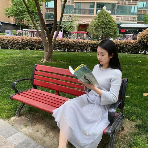 【教师风采】读书月系列活动之为爱诵读——《贝贝的秘密》