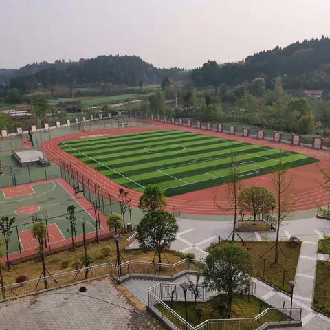 关注食品安全，共建安全校园——简阳市三合镇中心小学食堂“家长开放日”