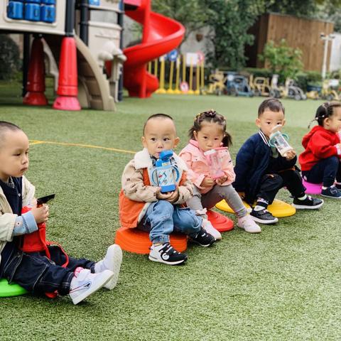 🌳幼儿园是我们一起生活、玩耍和探究的地方🌳