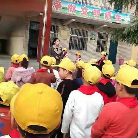 ''远离网吧，文明上网''------临淇镇杨村学校网络安全教育