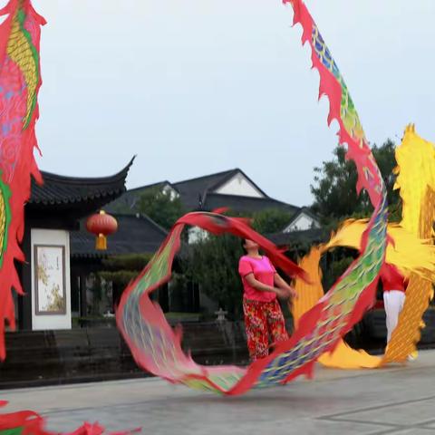 美丽桃花源    景色别样美