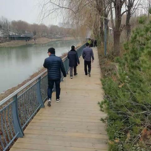 巡河道，控源头，确保辖区小清河水质安全