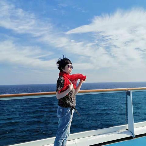 小伟在歌诗达浪漫号豪华游轮上3