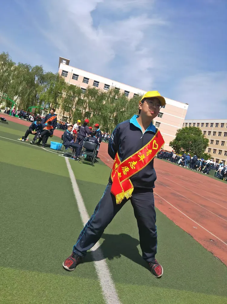 青春无畏 放飞梦想 七年级三级部374班