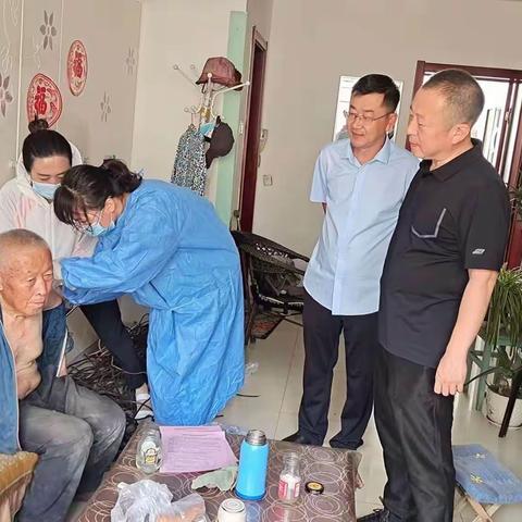 “敲门”再入户动员！全力以赴做好60岁以上人群疫苗接种工作